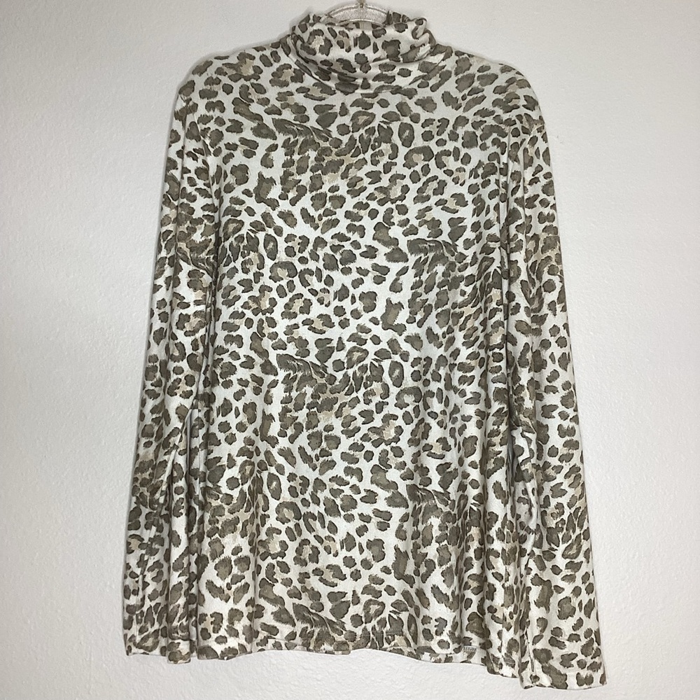Tasha Polizzi Funnel Neck Snow Leopard Pullover Med